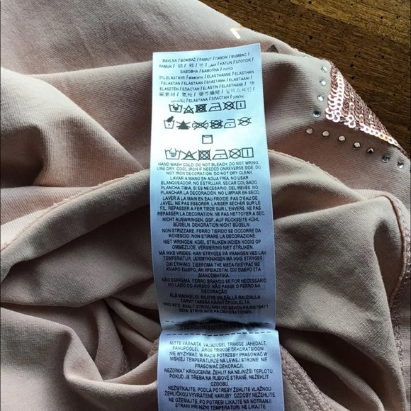 SOLD - Guess Sequin Logo Pink Tee - NWT - Picture 8 of 12